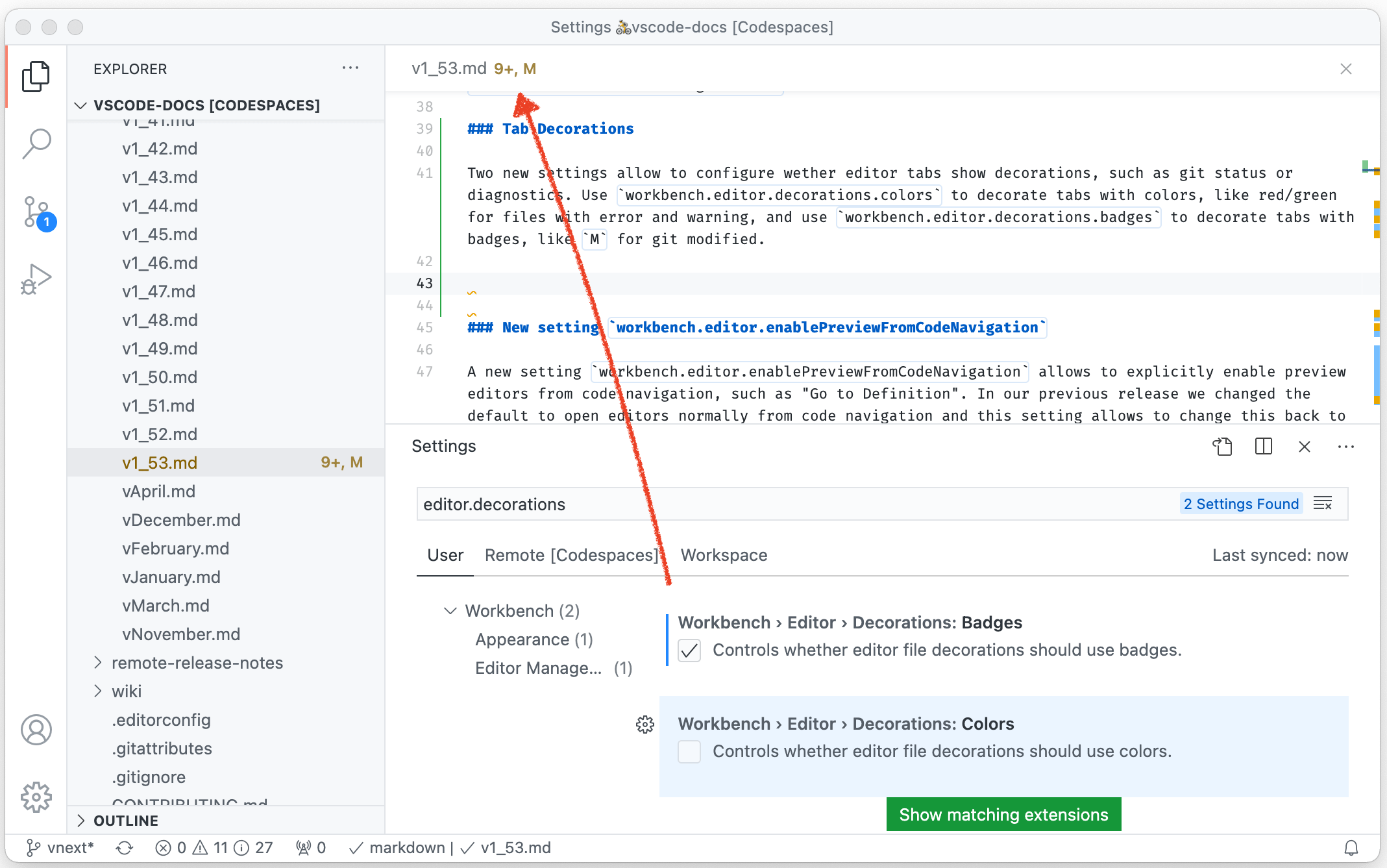 ファイルに警告があり、Git用に変更されていることを示す装飾付きのエディタータブ